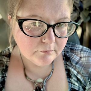 Meet your Posher, Tabitha